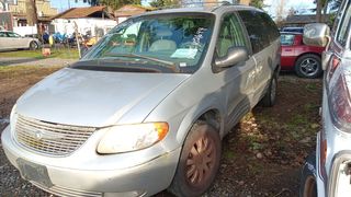 2001 Chrysler Town and Country