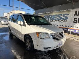 2008 Chrysler Town and Country