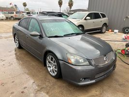 2005 NISSAN Altima