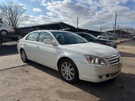 2005 Toyota Avalon