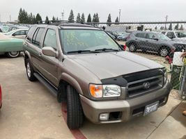 2001 NISSAN Pathfinder