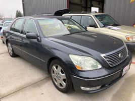 2004 Lexus LS 430