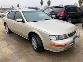 1996 NISSAN MAXIMA