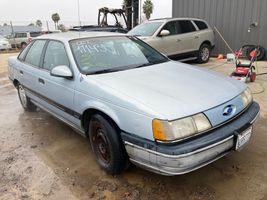 1991 Ford Taurus