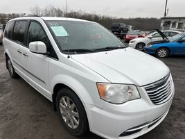 2015 Chrysler Town and Country