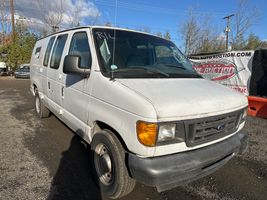 2005 Ford E-Series