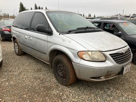 2003 Chrysler Voyager