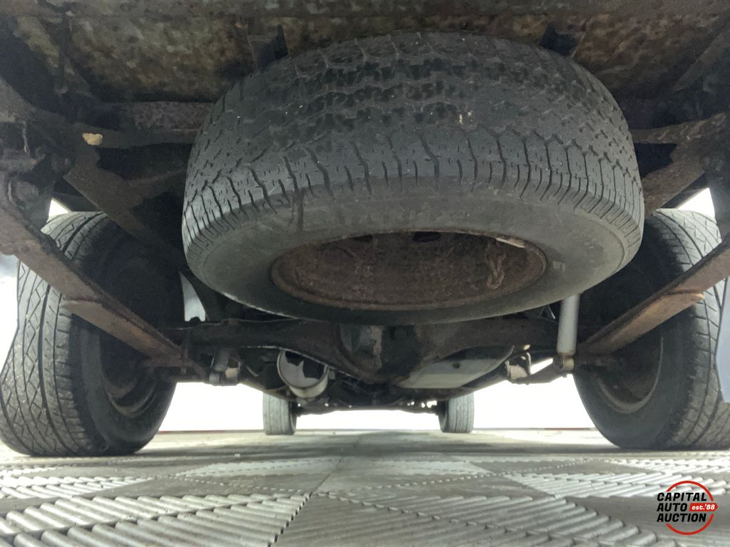 1984 TOYOTA PICKUP 18