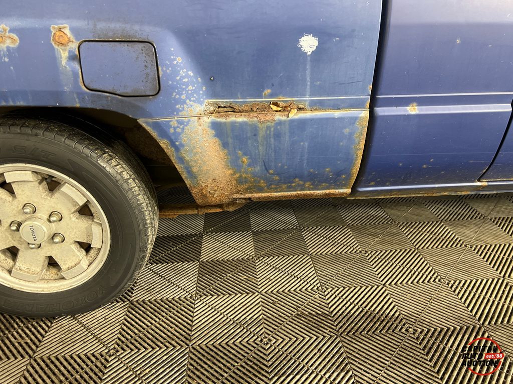 1984 TOYOTA PICKUP 14