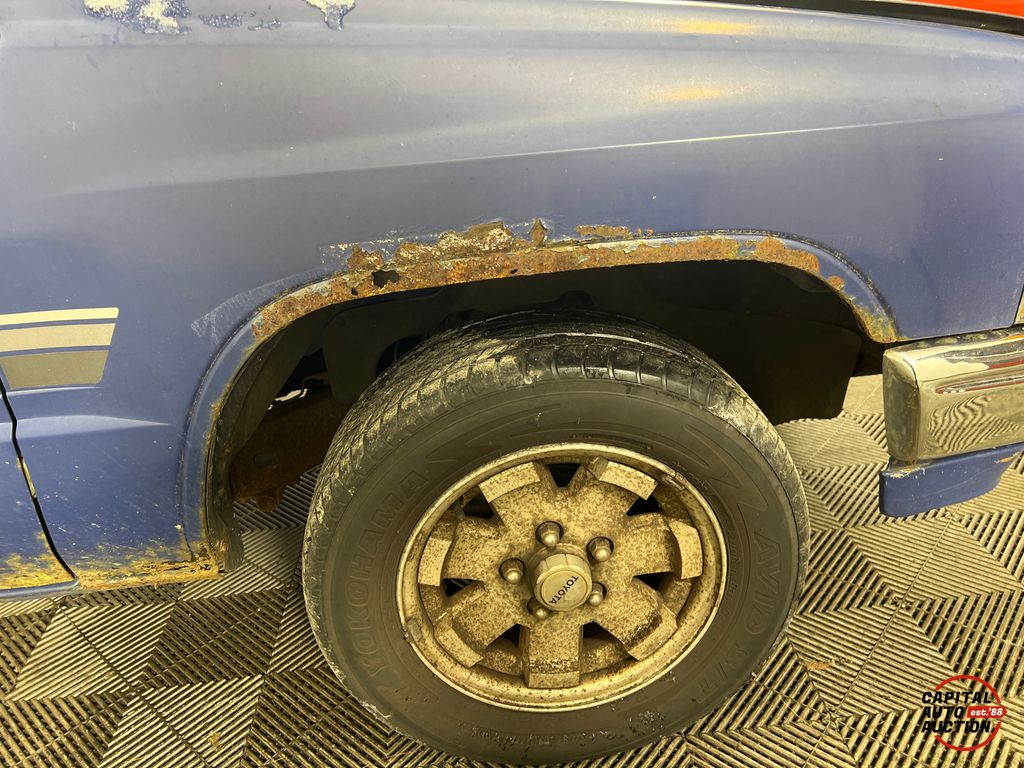 1984 TOYOTA PICKUP 15
