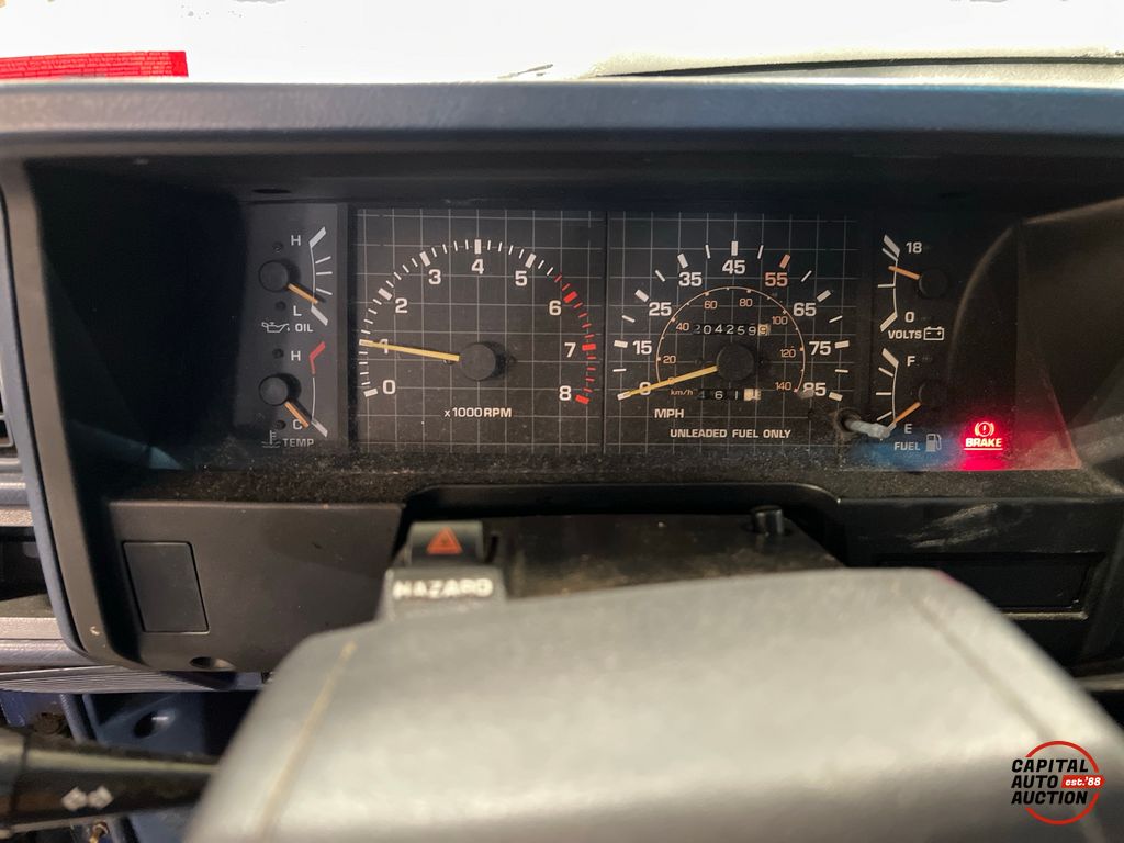 1984 TOYOTA PICKUP 10