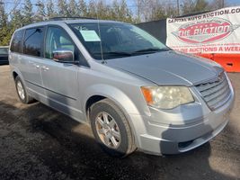 2010 Chrysler Town and Country