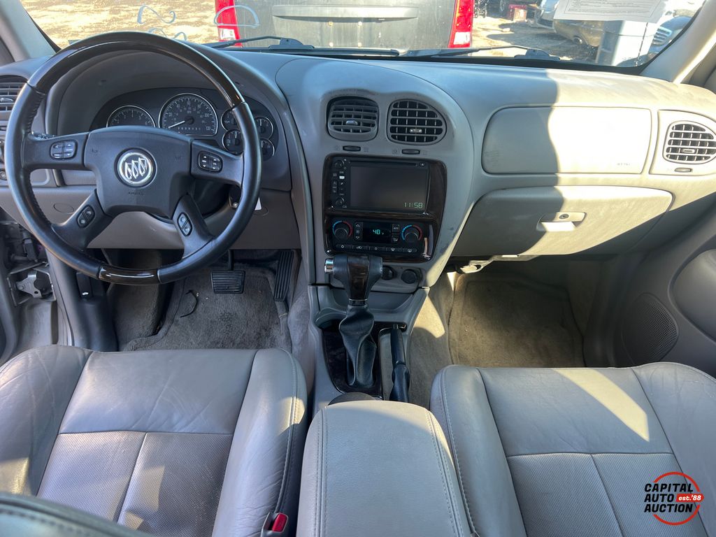2006 Buick Rainier 10