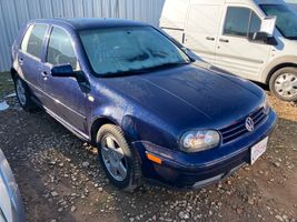 2001 VOLKSWAGEN Golf