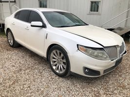 2011 Lincoln MKS