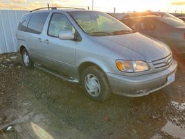 2003 Toyota Sienna