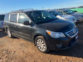 2012 VOLKSWAGEN Routan