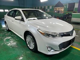 2013 Toyota Avalon Hybrid