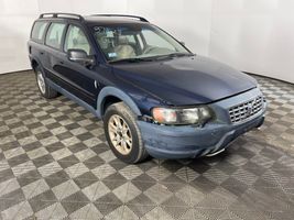 2004 Volvo XC70