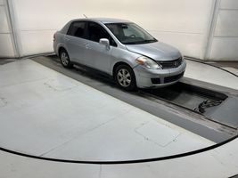 2010 NISSAN Versa