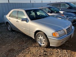 2000 Mercedes-Benz C-Class