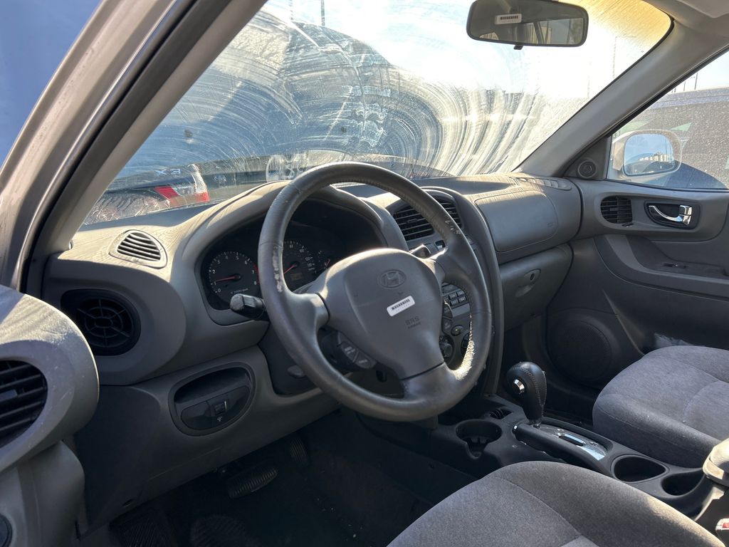 2002 Hyundai Santa Fe 10