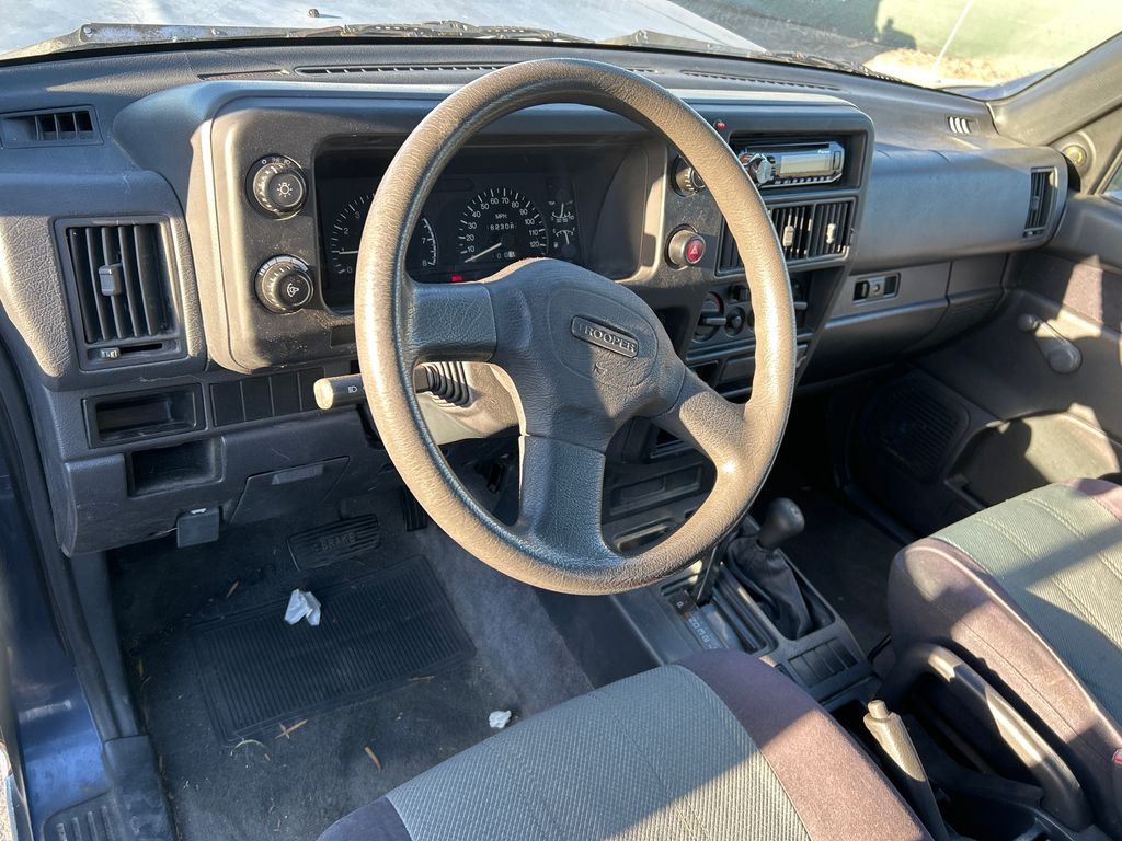 1992 Isuzu Trooper 10