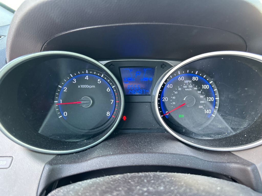 2012 Hyundai Tucson 4