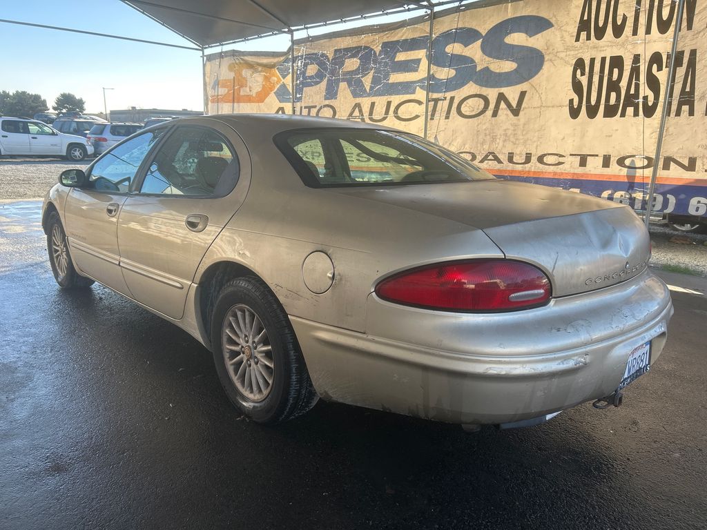 1999 Chrysler Concorde 2