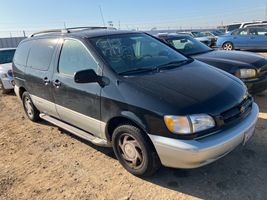 2000 Toyota Sienna