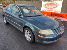 2005 VOLKSWAGEN Passat