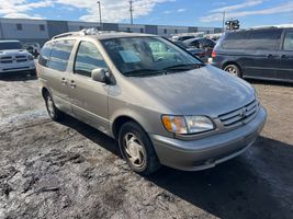 2003 Toyota Sienna