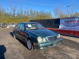 2000 Mercedes-Benz E-Class