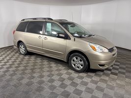 2004 Toyota Sienna