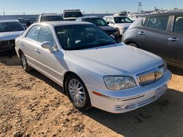 2004 Hyundai XG350