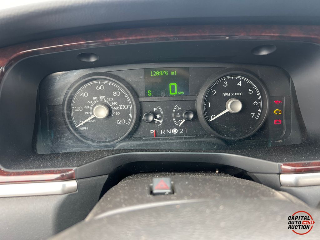 2006 Lincoln Town Car 4