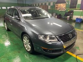 2010 VOLKSWAGEN Passat