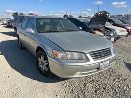 2000 Toyota Camry