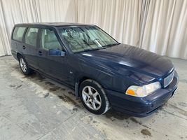 2000 Volvo V70