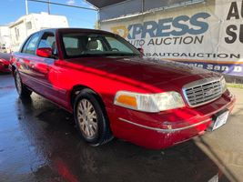 2003 Ford Crown Victoria