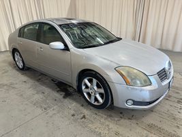 2004 NISSAN MAXIMA