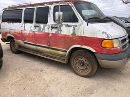 2000 Dodge Ram Van