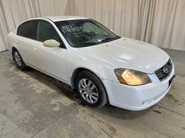 2005 NISSAN Altima