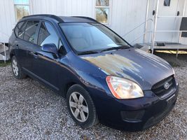 2008 Kia Rondo