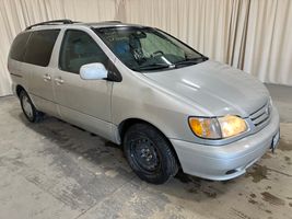 2003 Toyota Sienna