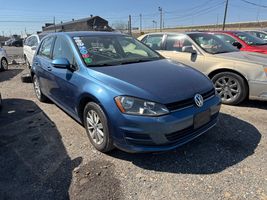 2015 VOLKSWAGEN Golf