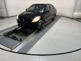 2012 NISSAN Versa