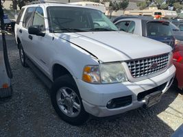 2004 Ford Explorer