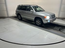 2004 Toyota HIGHLANDER