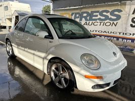 2008 VOLKSWAGEN New Beetle